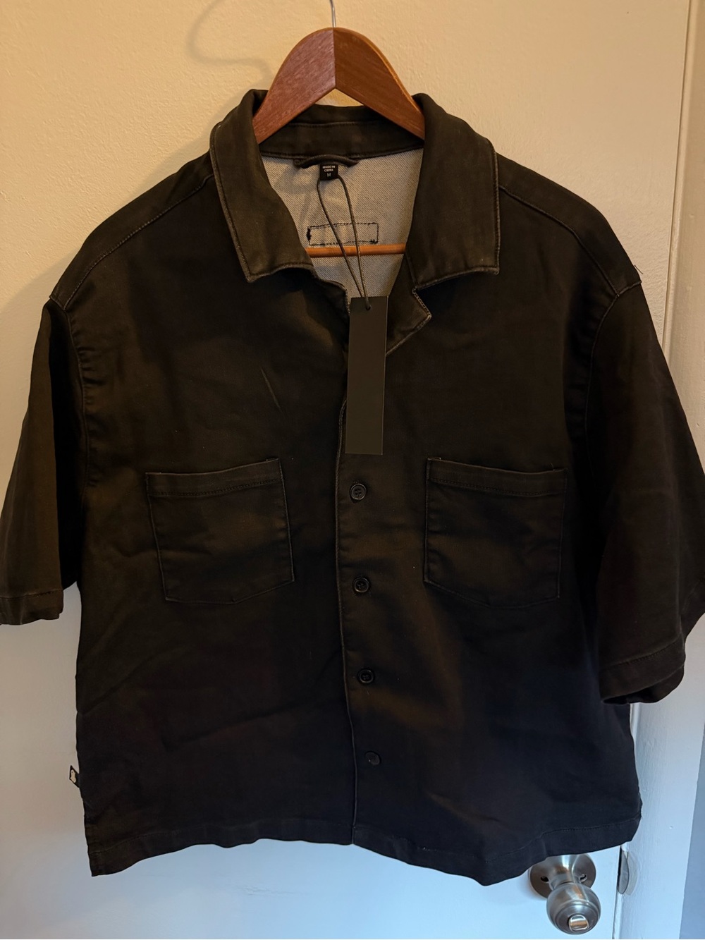 Men's Black Short-Sleeve Button-Down Work Shirt